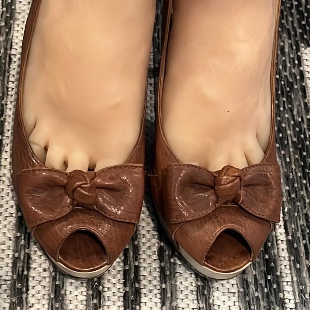 Stuart Weitzman authentic stuart